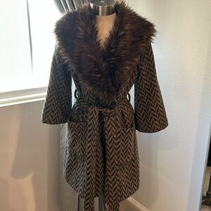 Forever 21 vintage looking faux collar coat.